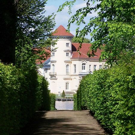 Marstall Im Schlosspark 赖因斯贝格 外观 照片